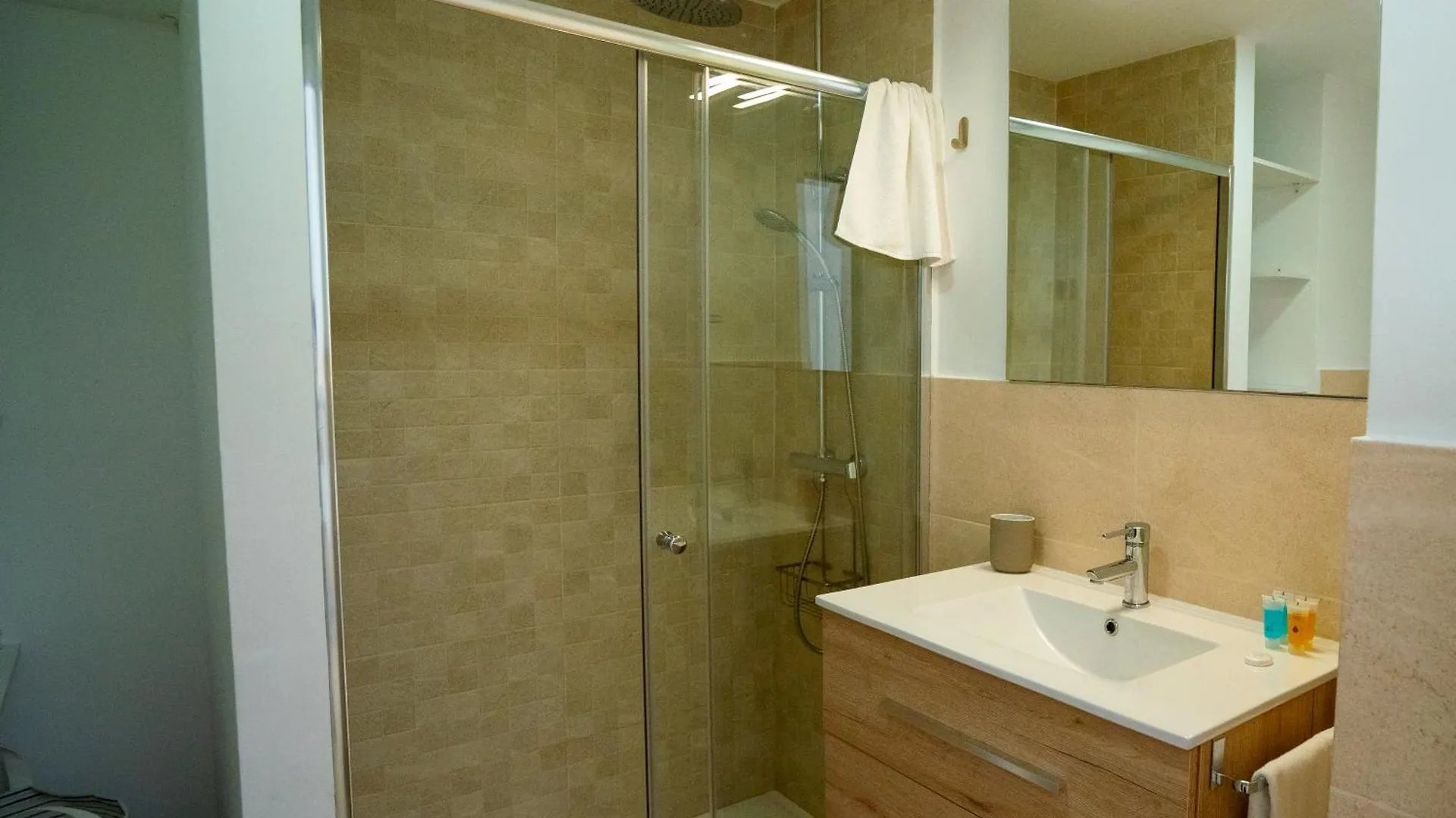 Apartamento Sunstay Guadalmar Loft Seaview Málaga España