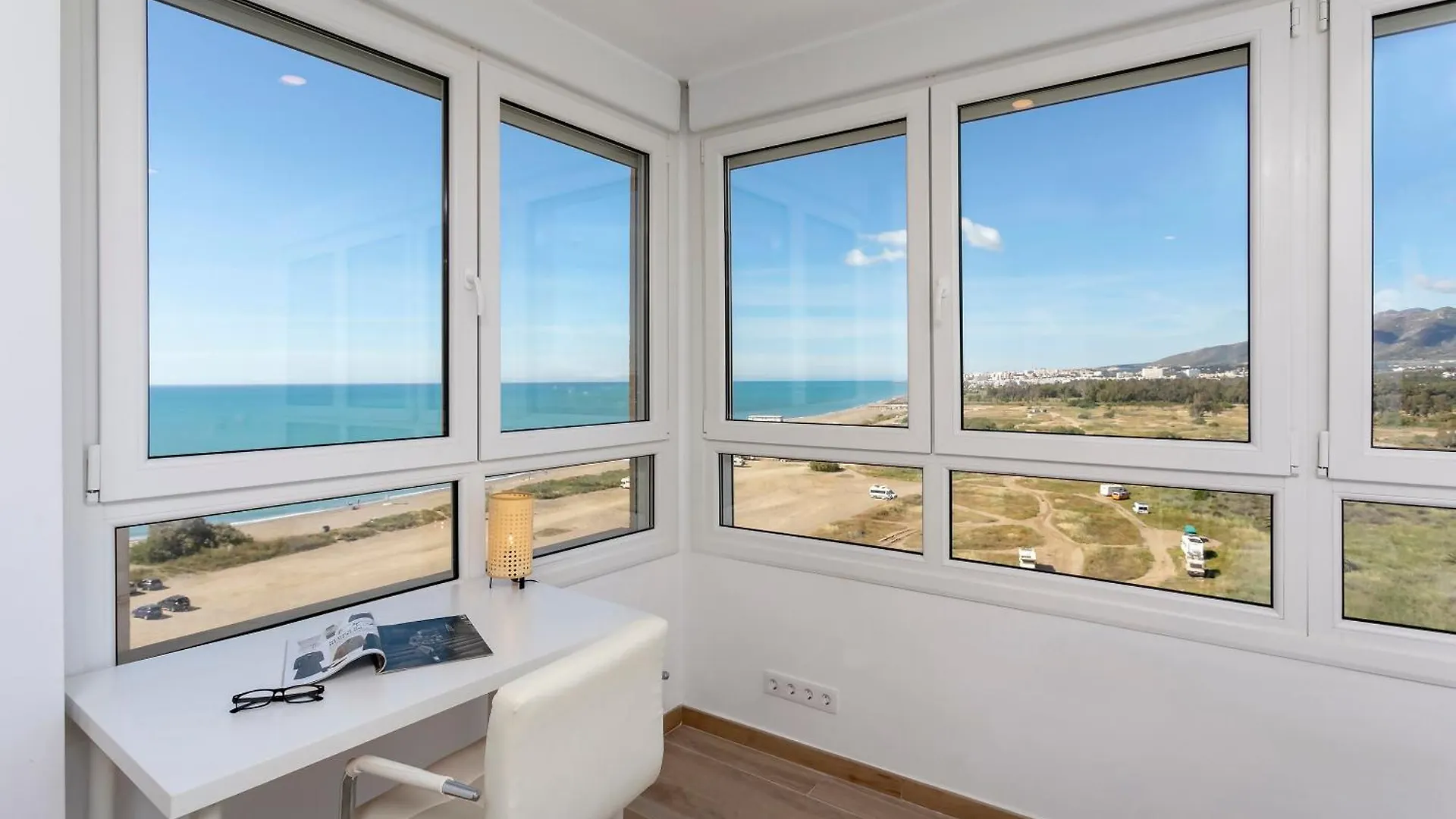 Sunstay Guadalmar Loft Seaview Málaga